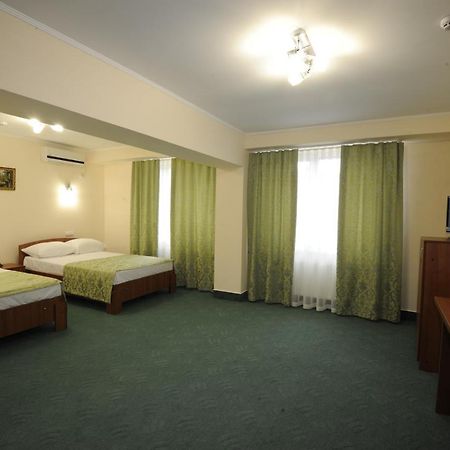 Vila Verde Hotel Ungheni Targ Room photo